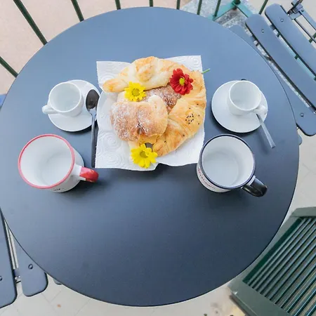 아파트 Colazione Da Tiffany With Private Parking - By Rent