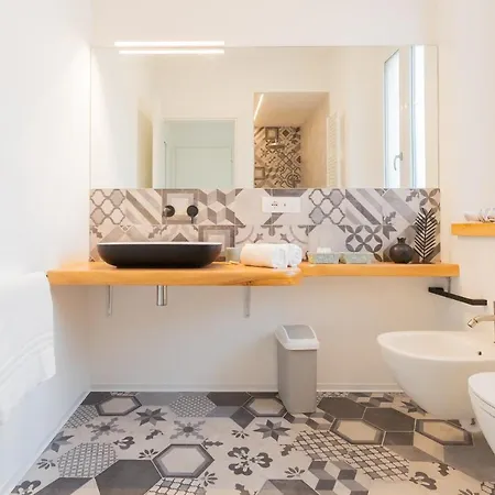 Colazione Da Tiffany With Private Parking - By Rent Appartement *