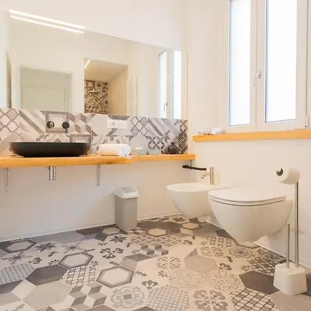 Colazione Da Tiffany With Private Parking - By Rent * チェルノッビオ