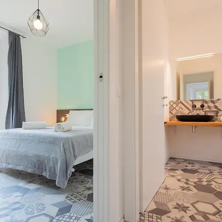 Colazione Da Tiffany With Private Parking - By Rent アパート チェルノッビオ