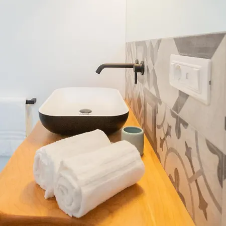 Colazione Da Tiffany With Private Parking - By Rent