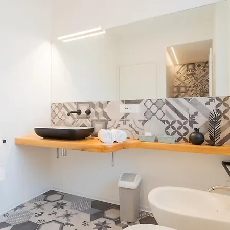 Colazione Da Tiffany With Private Parking - By Rent アパート *