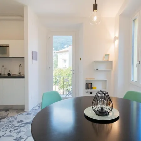 Apartment Colazione Da Tiffany With Private Parking - By Rent Cernobbio