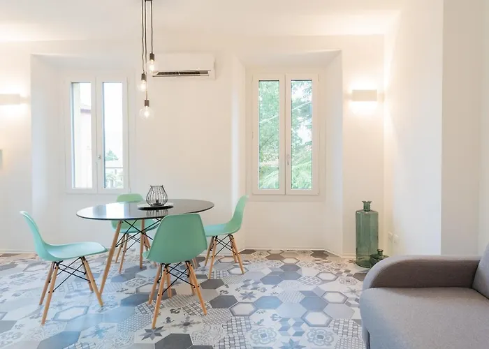 Colazione Da Tiffany With Private Parking - By Rent Apartamento