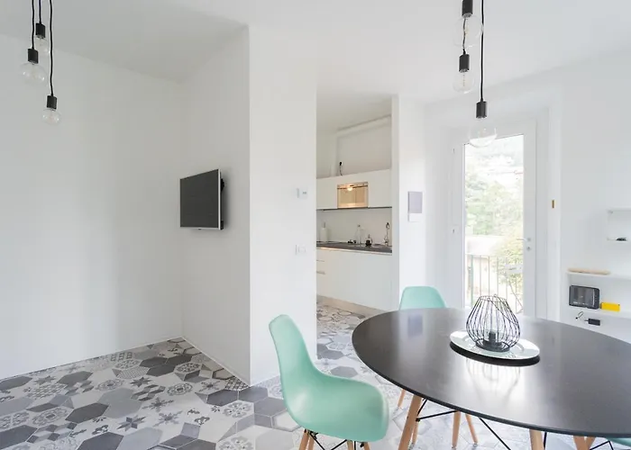 Colazione Da Tiffany With Private Parking - By Rent Apartmán